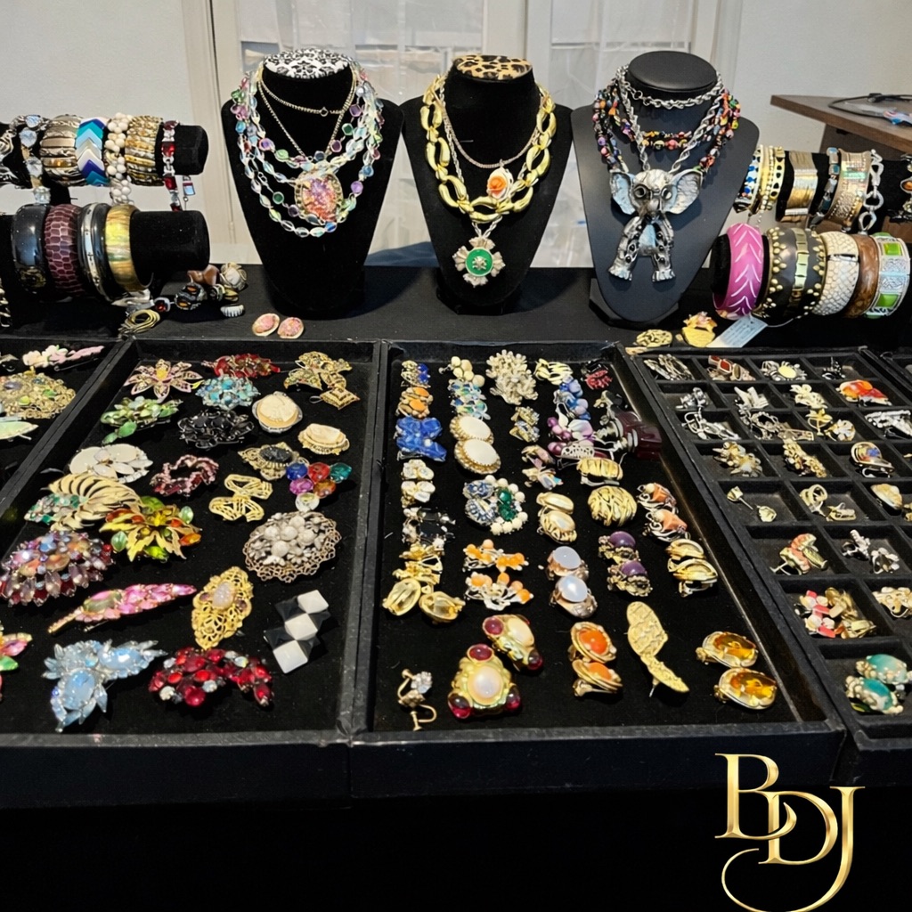 1 Lb Signed Statement Jewelry Lot | Gold Silver Pearls Rhinestones Wearable Mix